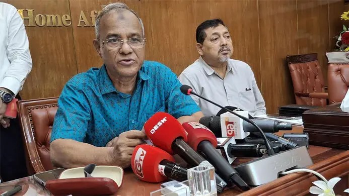 বিগত তিন নির্বাচনের কর্মকর্তাদের এবার দায়িত্ব থেকে বিরত রাখা হবে: স্বরাষ্ট্র উপদেষ্টা